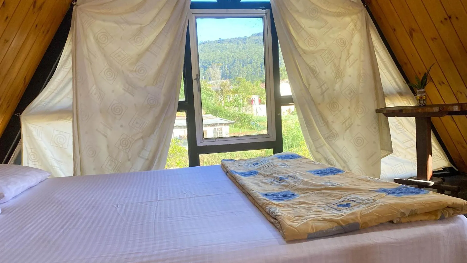Barrow Family Cabana Nuwara Eliya Villa