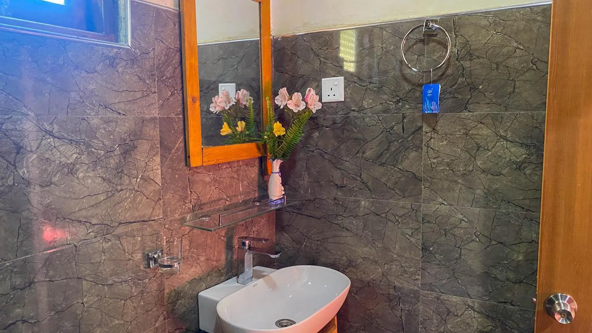 Villa Barrow Family Cabana Nuwara Eliya