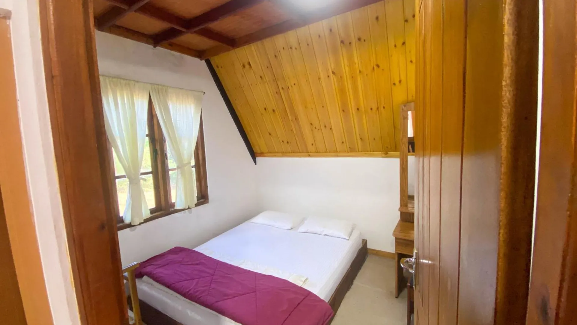 Barrow Family Cabana Nuwara Eliya Sri Lanka