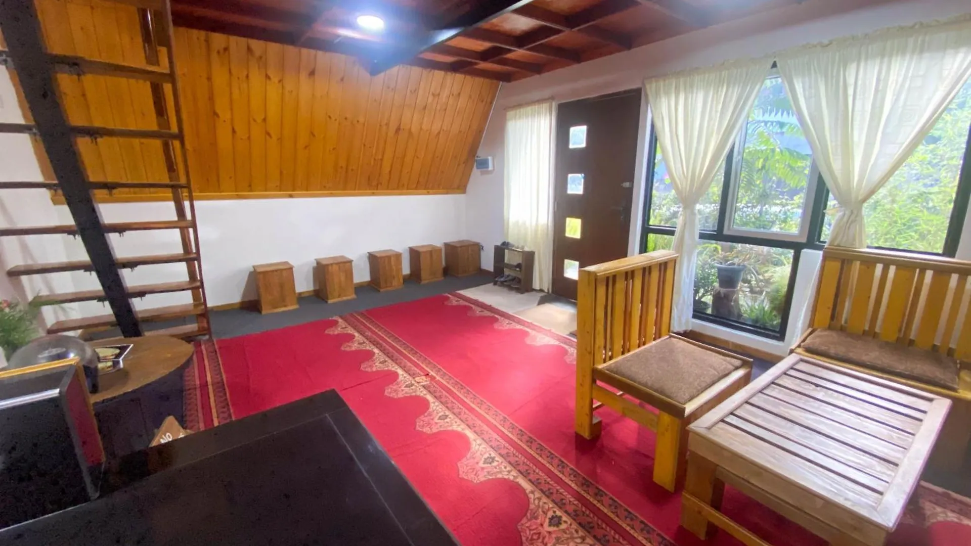 Villa Barrow Family Cabana Nuwara Eliya