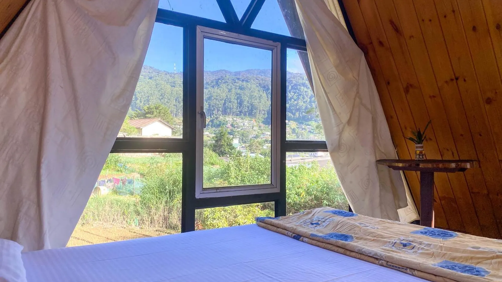 Villa Barrow Family Cabana Nuwara Eliya