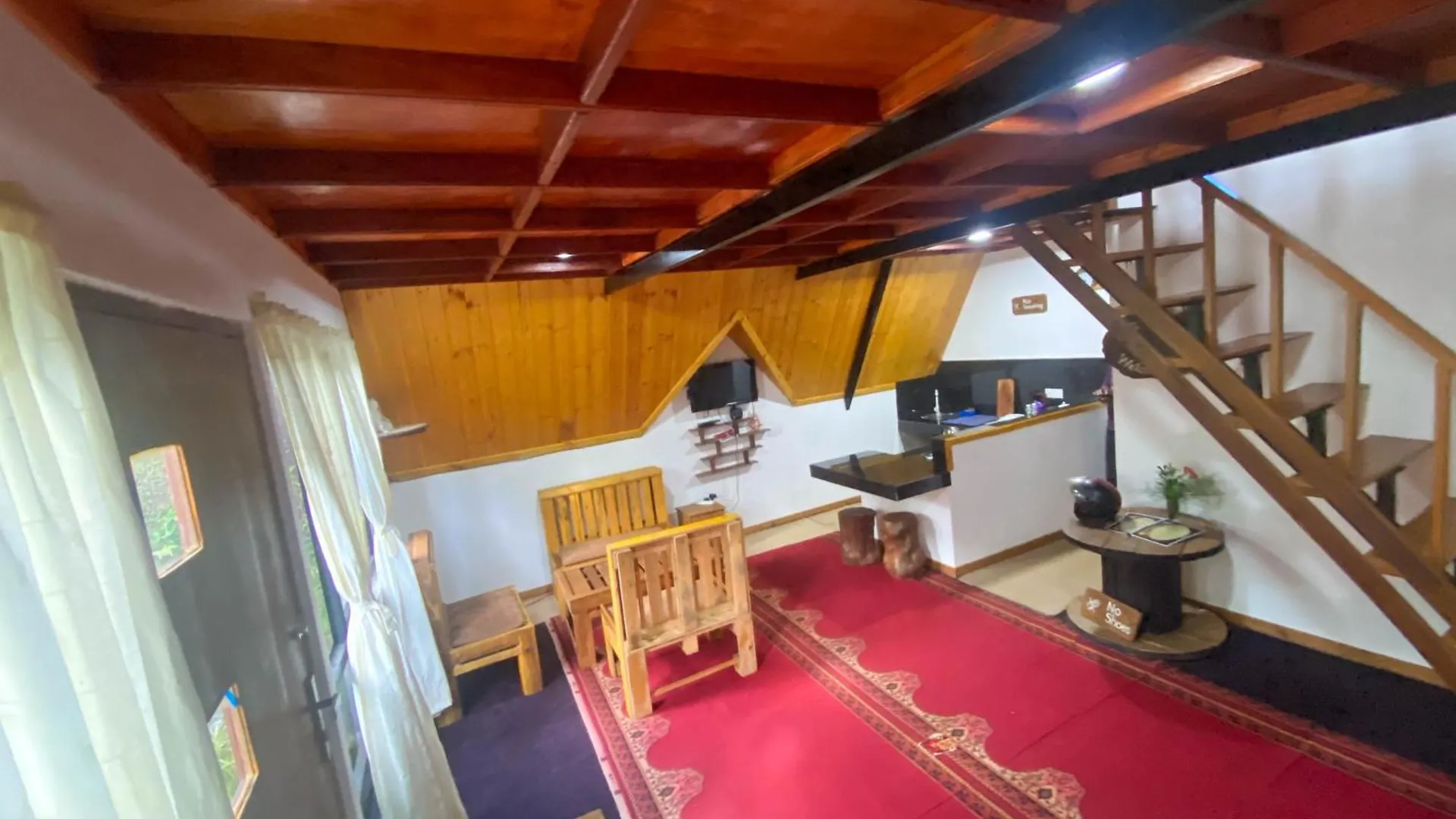 Barrow Family Cabana Nuwara Eliya Villa